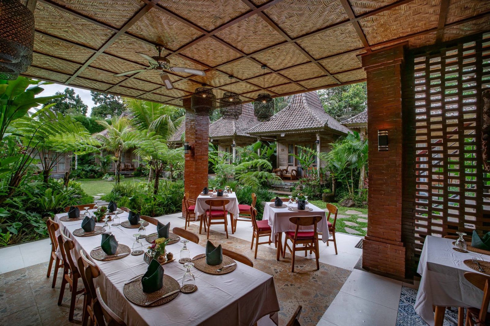Sereh Restaurant Gallery
